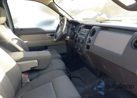 2010 Ford F150 z USA, uszkodzony, nr VIN 1FTMF1CWXAKC20385